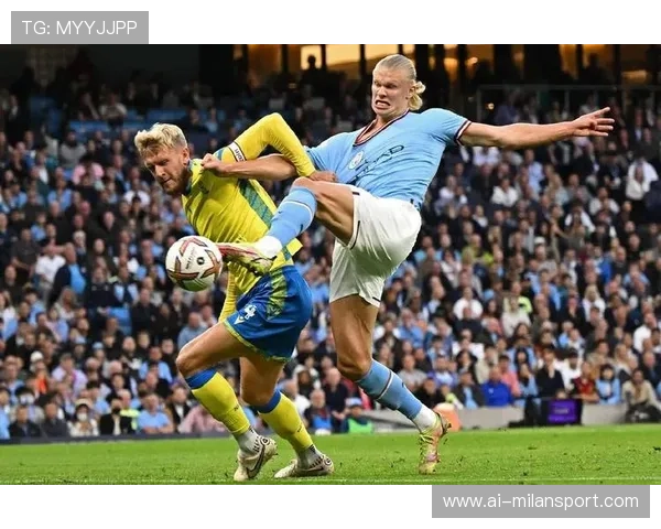 哈兰德连续背身拿球形成禁区杀机，挪威锋线持续威胁